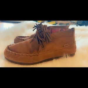 Sanuk Size 9 Leather Shoes, super comfortable!